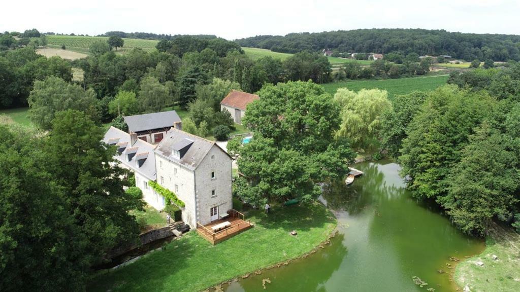 Le Moulin De Chareau Bed & Breakfast Reugny  Ngoại thất bức ảnh